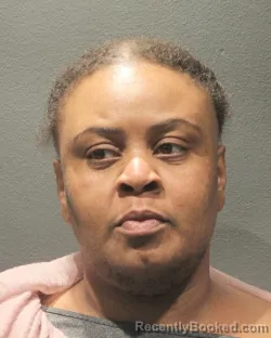 Mugshot of ARTELIA ROANE