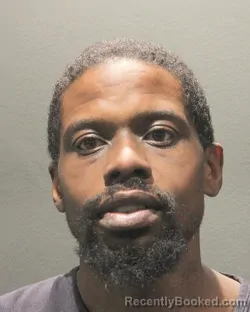 Mugshot of RICARDO SILVESTRE SIMONS