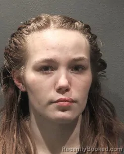 Mugshot of KATELIN RENEE DOWELL