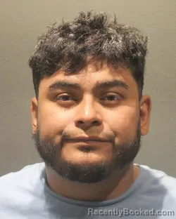 Mugshot of CARLOS W VILLATORO GRANADOS booked in Arlington County, Virginia on April 26, 2026