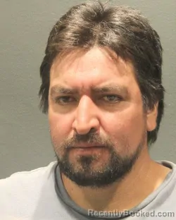 Mugshot of EVERILDO ULIZAR DE LEON Y DE LEON booked in Arlington County, Virginia on July 13, 2026