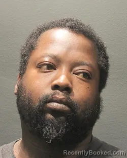 Mugshot of Orane Yashea Thompson booked in Arlington County, Virginia on September 5, 2026