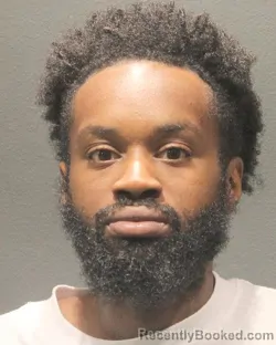 Mugshot of Mario Dajuan Hunter booked in Arlington County, Virginia on September 8, 2026