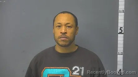 Mugshot of ROBERT LEE SCHOOLFIELD