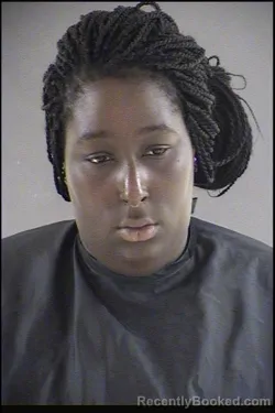 Mugshot of SHANIESHA YVONNE ROBINSON