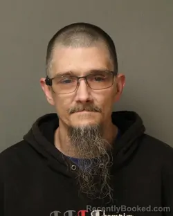 Mugshot of MICHAEL WAYNE GRAVELY