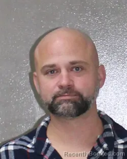 Mugshot of JUSTIN LEE BENTON