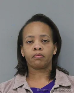 Mugshot of LUCIANA DE OLIVEIRASOUZA