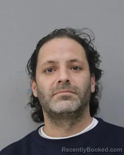 Mugshot of RICARDO LOPEZ ISAZA