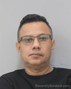 Mugshot of NOE ANTONIO VALIENTE CORADO