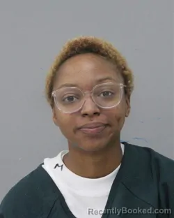 Mugshot of KIELLE CHARMAINE SHAW