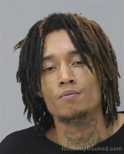 Mugshot of KENNETH QUINTEZ HUNTER