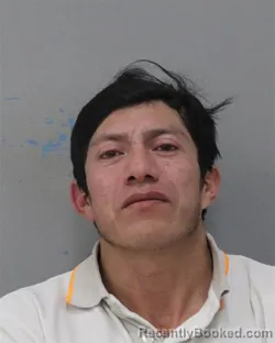 Mugshot of MIGUEL VELASQUEZ