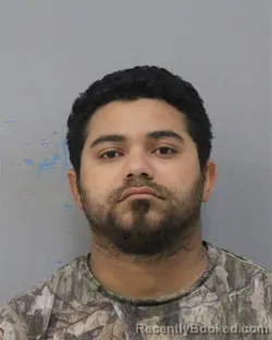 Mugshot of DERWIN GONZALEZ SUAREZ