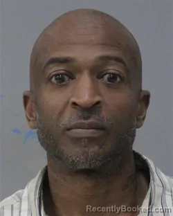 Mugshot of BERYANEKWE E TAPLIN