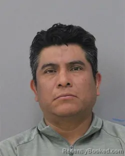Mugshot of DANNY VAZQUEZ SANTIZO