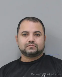 Mugshot of FREDIS OSMAR CASTILLO