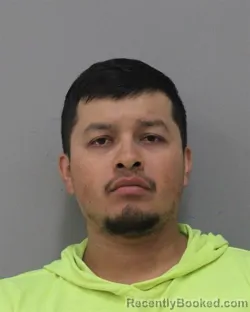 Mugshot of EDGAR HERNANDEZ FUENTES