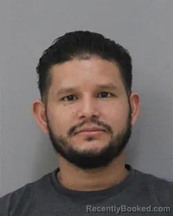 Mugshot of EDGAR BENITEZ BENITEZ