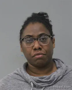 Mugshot of KIMBERLY DANIELLE MUNN