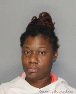 Mugshot of DEUNDRIAH CELESTE BERRY