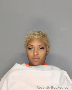 Mugshot of JASMINE SHEONA THOMAS