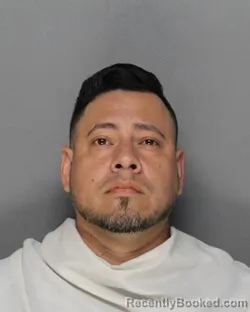 Mugshot of VICTOR HUGO HERNANDEZ REYES booked in Ellis County, Texas on July 14, 2026