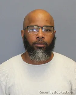 Mugshot of ANDRE BENARD ROBERTS