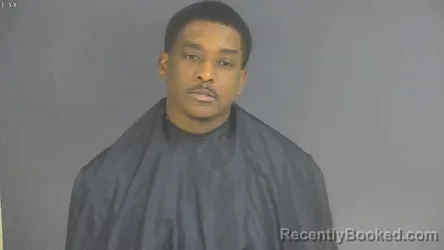 Mugshot of XAVIER SHUMAR BETTS