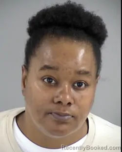 Mugshot of DERISHA LECHAE TRENT