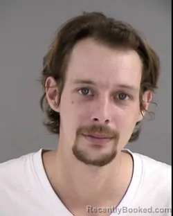 Mugshot of DILLON PAUL CLAPP