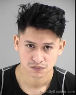 Mugshot of DANIEL JONATAN ALVAREZ GODINEZ