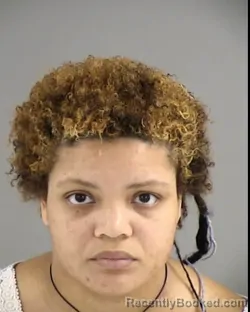 Mugshot of KIAIRA RENEE THOMPSON
