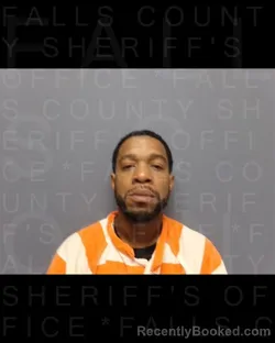 Mugshot of MICHAEL THOMAS