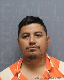 Mugshot of JAHIRO HERNANDEZ- COMAYAGUA booked in Falls County, Texas on April 16, 2026