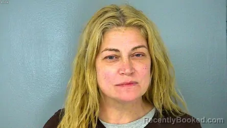 Mugshot of JENNIFER EILEEN BEACH