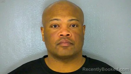 Mugshot of JEFFREY LAMARC DESHAWN TROTTER booked in James City County, Virginia on April 25, 2026