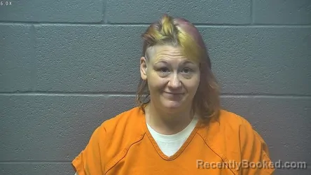 Mugshot of COURTNEY MARIE URBANI