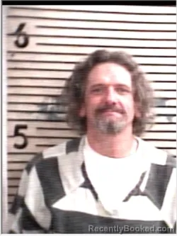 Mugshot of JAMES TRAVIS HAMILL booked in Holmes County, Florida on April 17, 2026