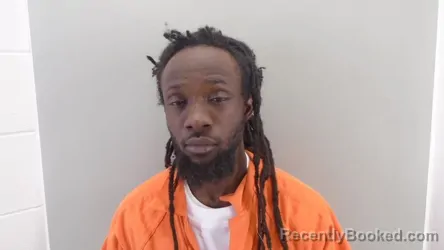 Mugshot of DEMOND CALVIN DAVIS booked in Richmond County, Virginia on April 26, 2026