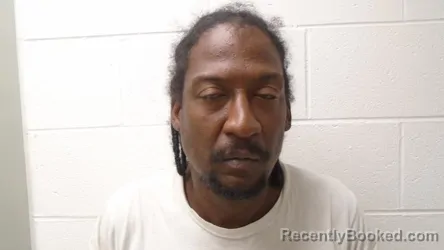 Mugshot of EVERETTE GIOVANNI RICHARDSON booked in Richmond County, Virginia on March 28, 2026