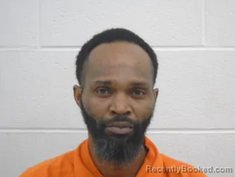 Mugshot of MARCELLUS VERSHAWN WOOLRIDGE