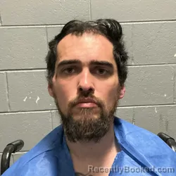 Mugshot of GABRIEL ANDRES YOUNG