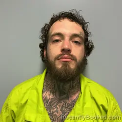 Mugshot of HUNTER DYLAN HALL