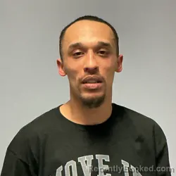 Mugshot of DAVON LE'ANDREE FIELDS