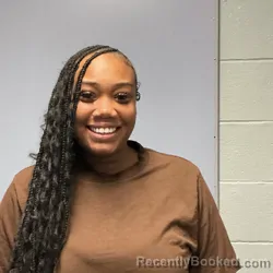 Mugshot of SHANAZJA NAYTEONA SAUNDERS