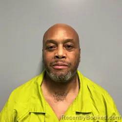 Mugshot of DERRICK MAURICE BROWN