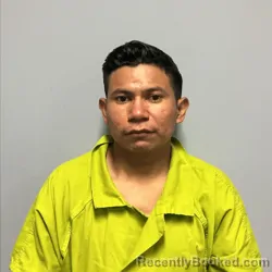 Mugshot of FILADELFO GLENIS ALVARADO CRUZ