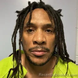 Mugshot of JEMAL DARRIN BRECKENRIDGE booked in Roanoke County, Virginia on April 16, 2026