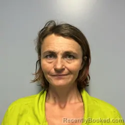 Mugshot of DOROTHY LYNN RATLIFF booked in Roanoke County, Virginia on April 18, 2026